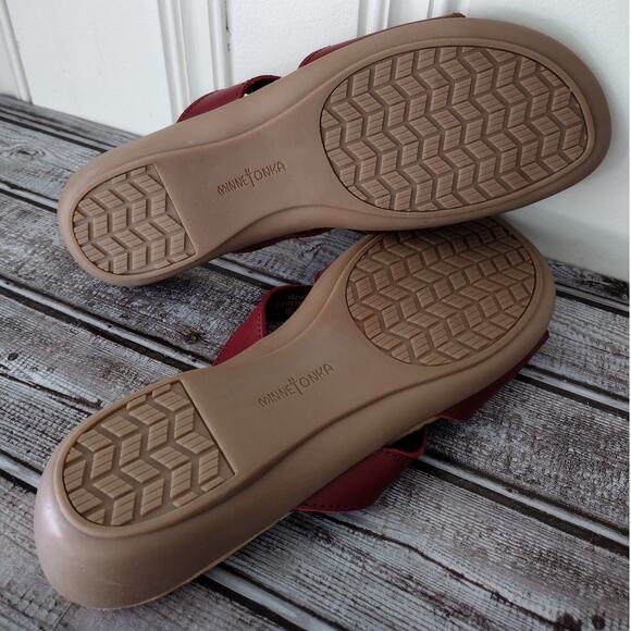 Minnetonka | NWOT Red Leather 'Siesta' Silver Accent Slide Sandals 11M #5902610 - Picture 11 of 12